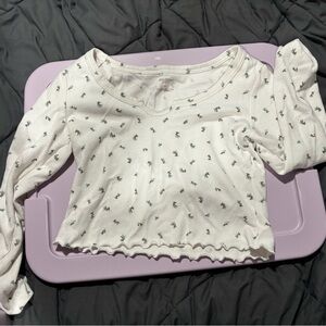 Arizona Jean Company White Long Sleeve Tee